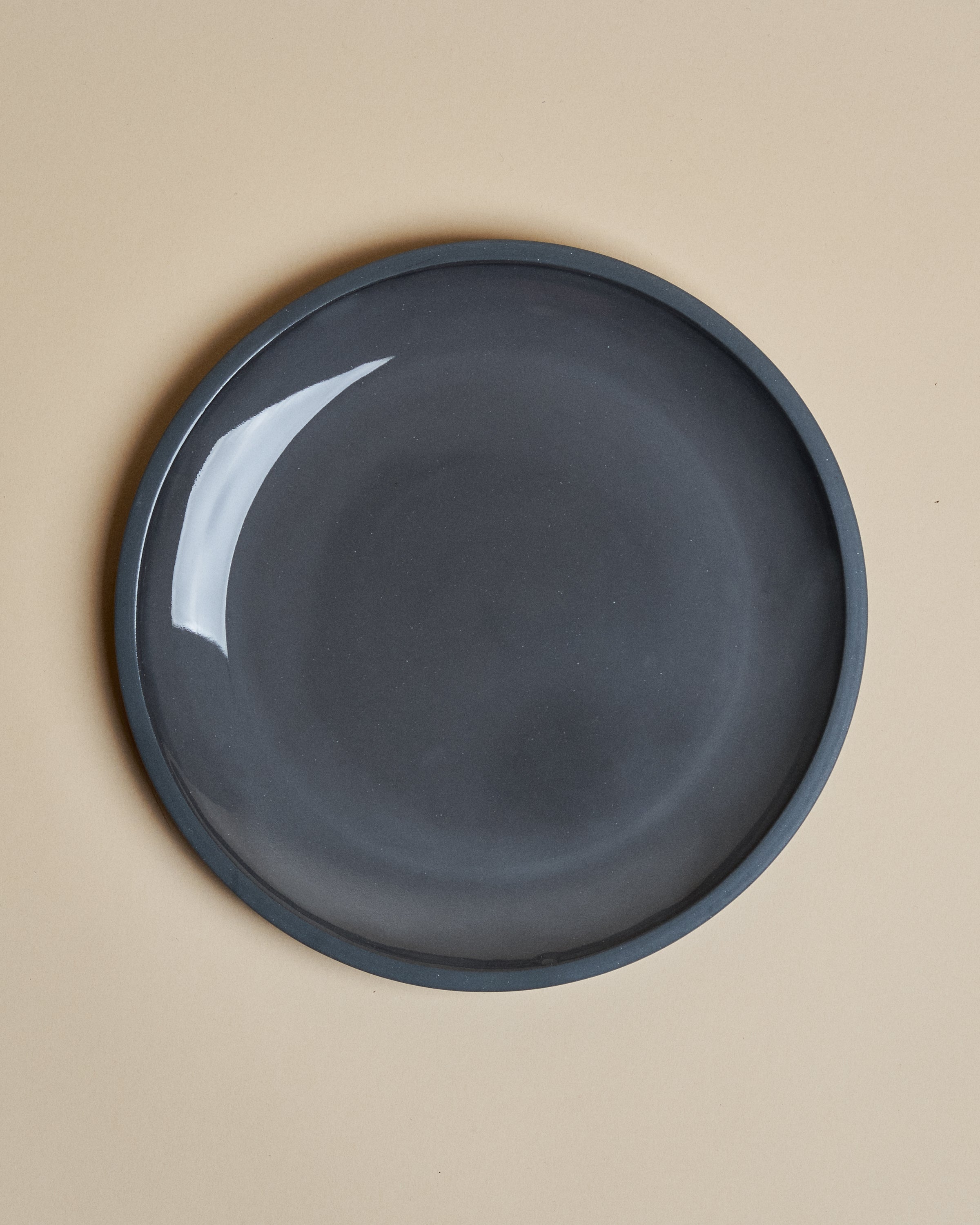 Rim Plate Medium - Charcoal