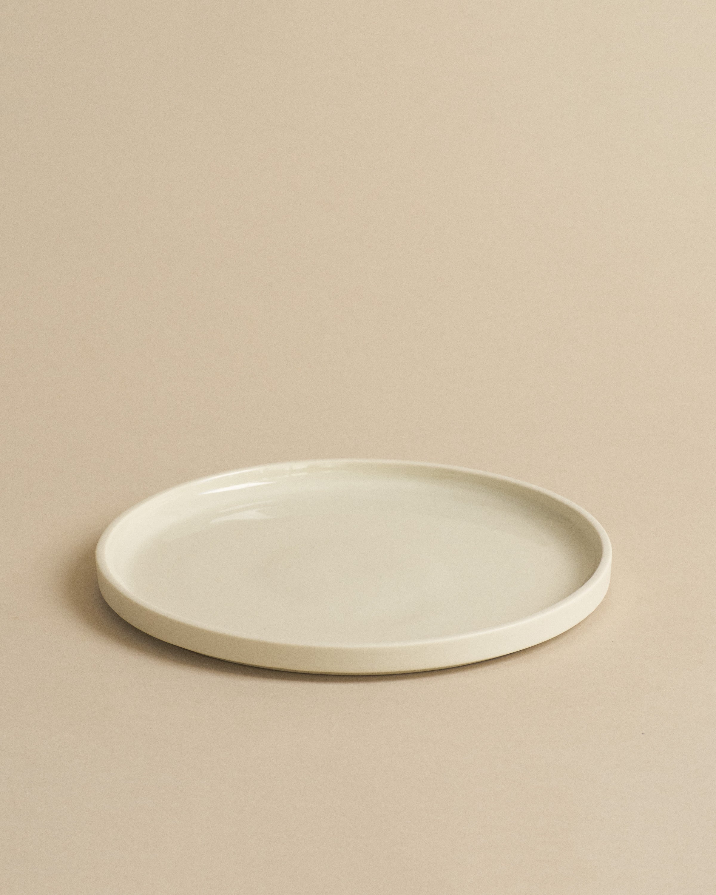 Stack Plate Medium - Coconut